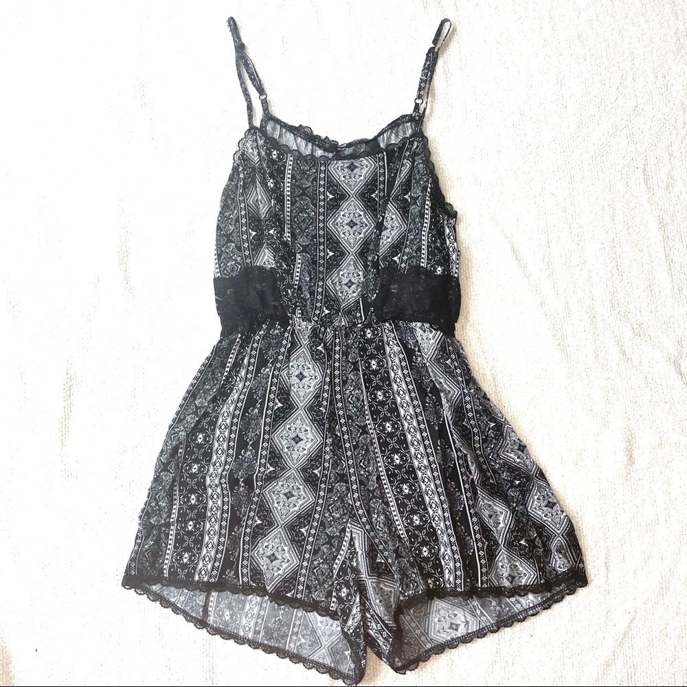 Zumiez romper
